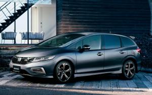Honda Jade Hybrid RS by Modulo